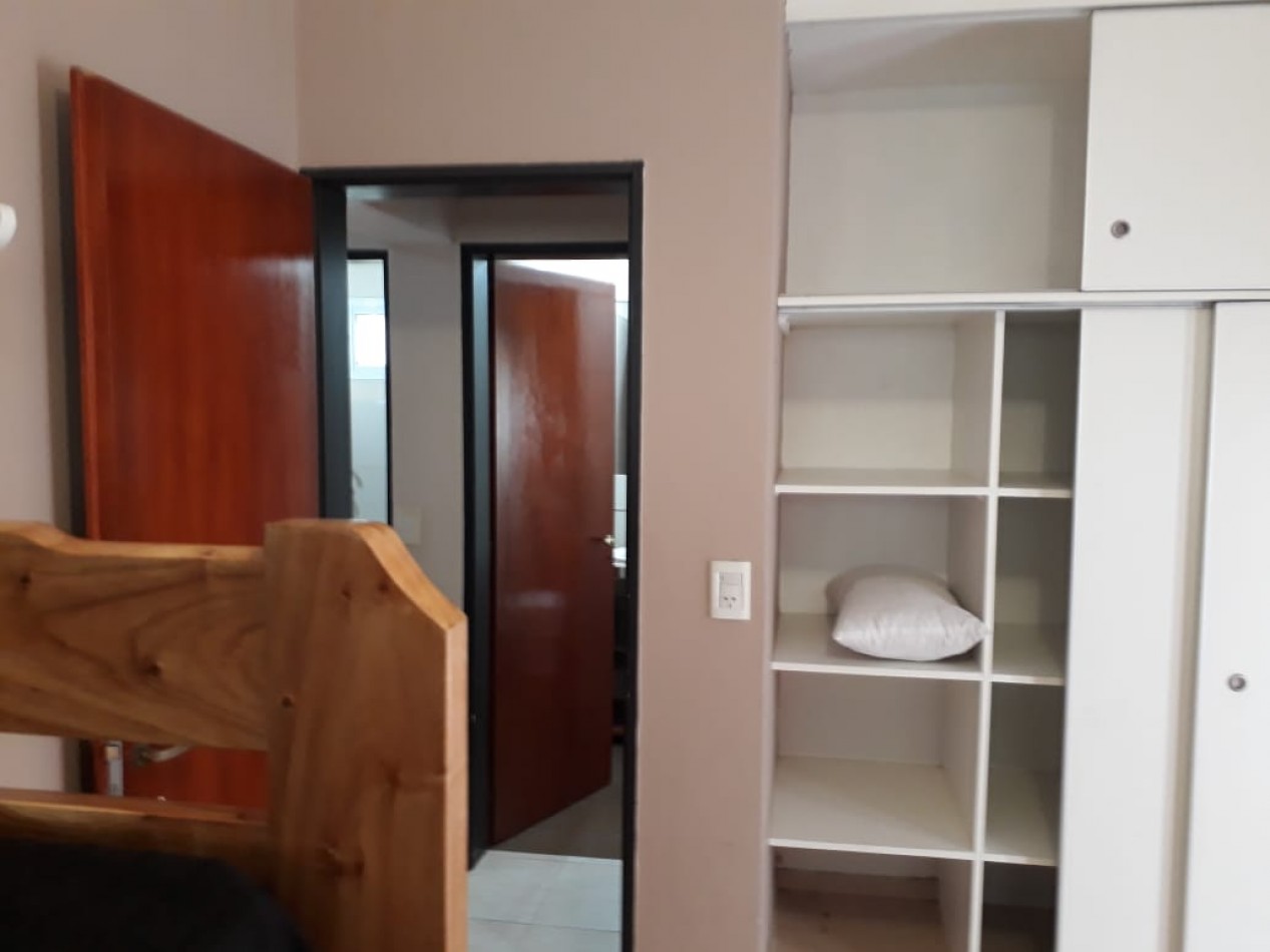 Casa frente al golf de Villa Gesell ( con dos departamentos )